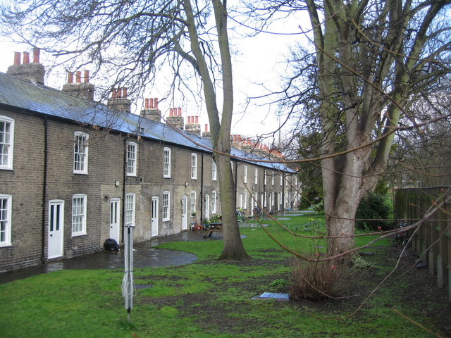 Communal garden at Lower Park Street in Cambridge